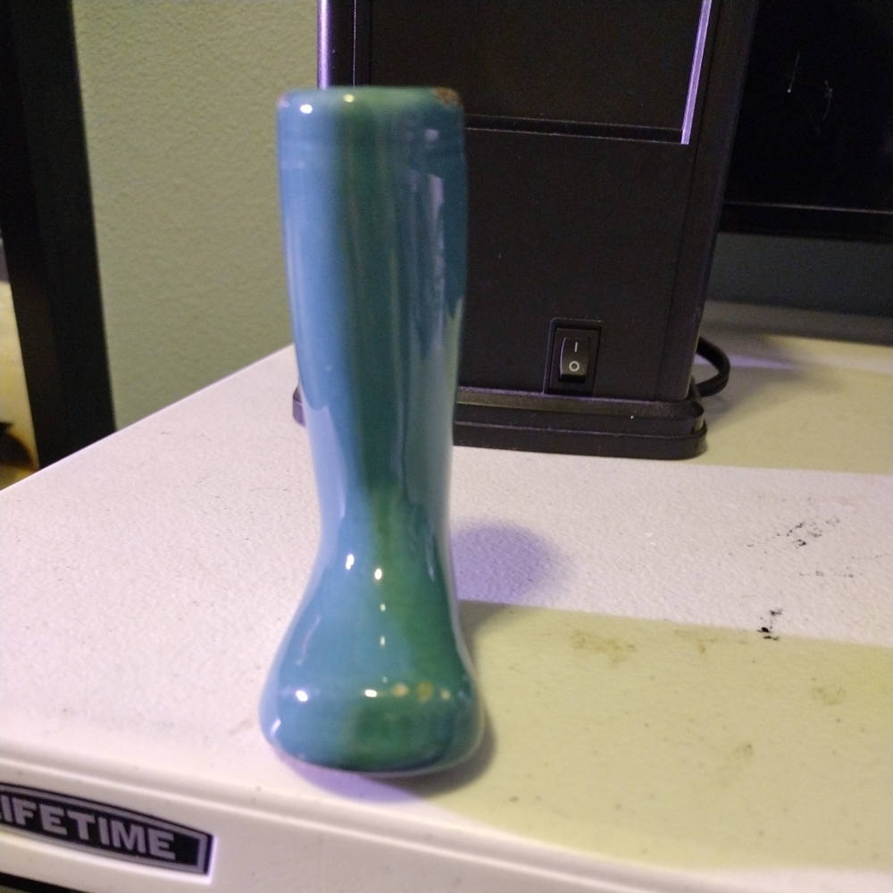 Ceramic Rain Boot Vase. Blue 🔵 4"